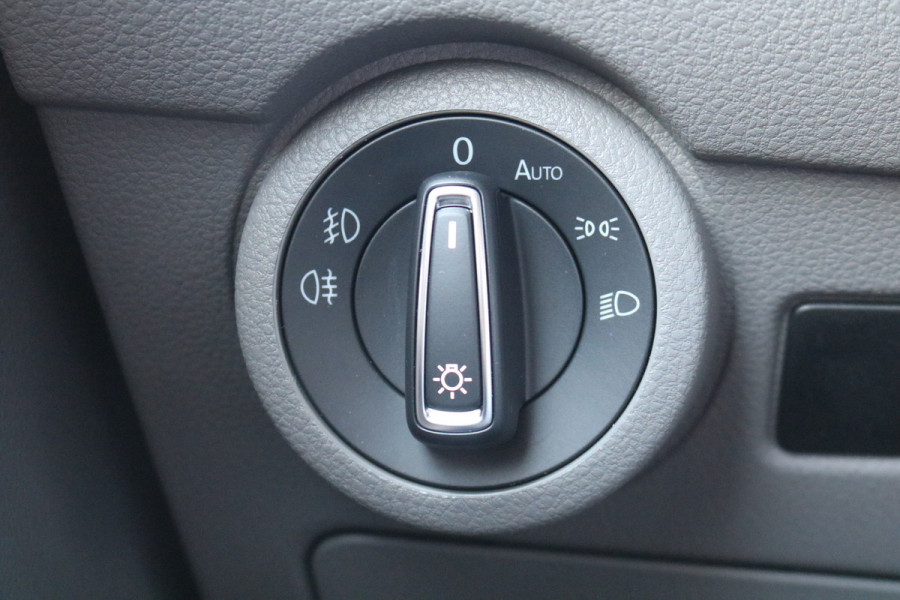 Volkswagen Transporter 2.0 TDI 150pk L2 H1 DC Bulli Automaat