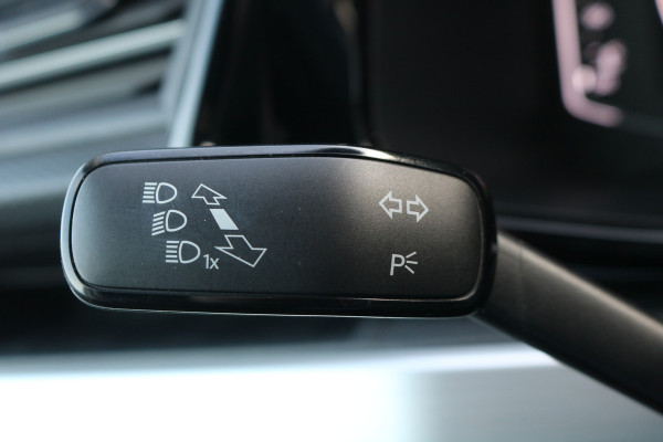 Volkswagen Transporter 2.0 TDI 150pk L2 H1 DC Bulli Automaat