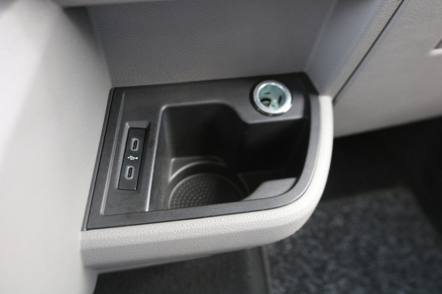 Volkswagen Transporter 2.0 TDI 150pk L2 H1 DC Bulli Automaat