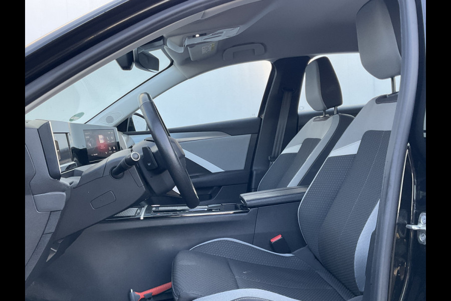 Opel Astra Sports Tourer 1.6 Turbo 260pk Hybrid PHEV Carplay Sensoren voor/achter Dab Adaptieve cruise