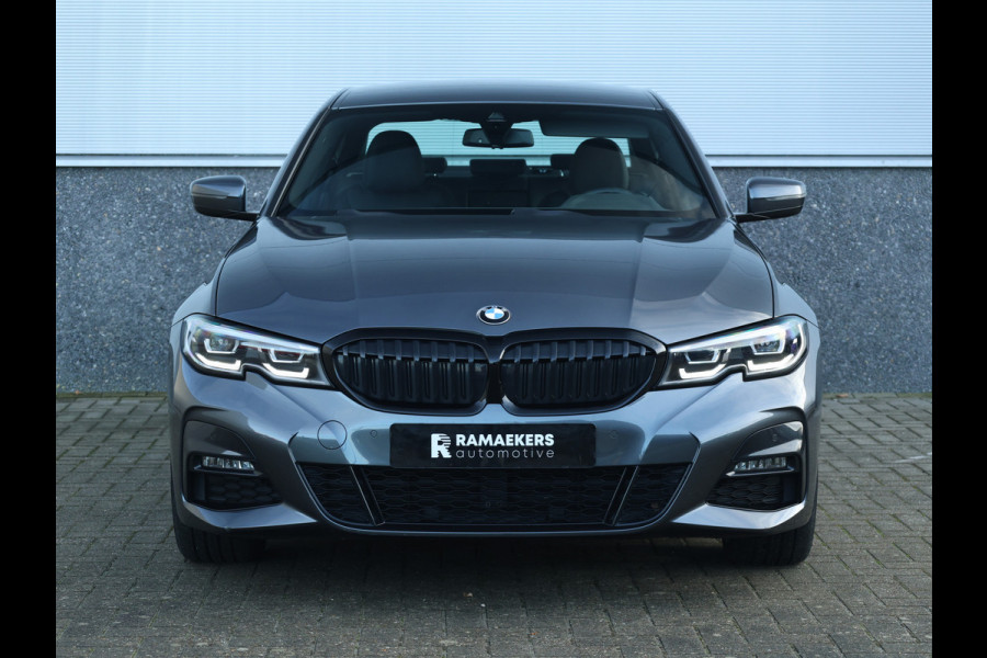 BMW 3-serie 330e M Sport HiFi / 19 inch / M-Sport remmen / Leder /