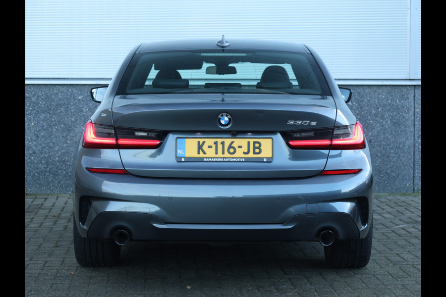 BMW 3-serie 330e M Sport HiFi / 19 inch / M-Sport remmen / Leder /