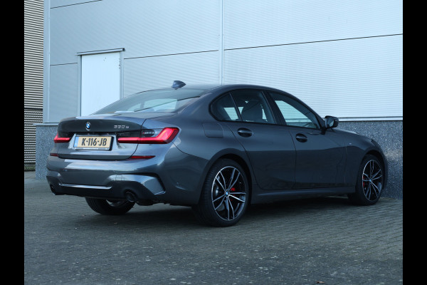 BMW 3-serie 330e M Sport HiFi / 19 inch / M-Sport remmen / Leder /