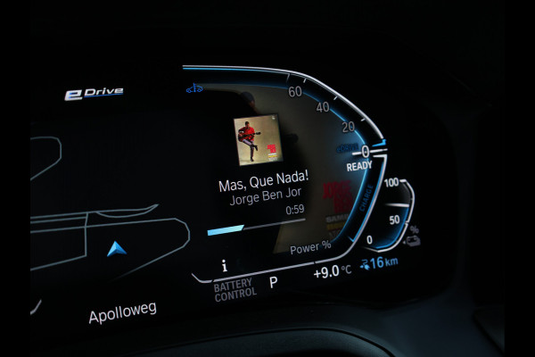 BMW 3-serie 330e M Sport HiFi / 19 inch / M-Sport remmen / Leder /