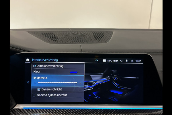BMW X5 45e | M Sportseats | Frozen Black | Carbon | 360 Camera | Skylounce | ACC | Stoel Massage & Ventilatie | Indiv. Leder | Laser-LE Softclose | Achterasbesturing | Glasapplicatie | Displaykey | Stuur en achterbank verwarming | TH | 4-Zone | Isolatieglas | 22" | Bovag garantie.