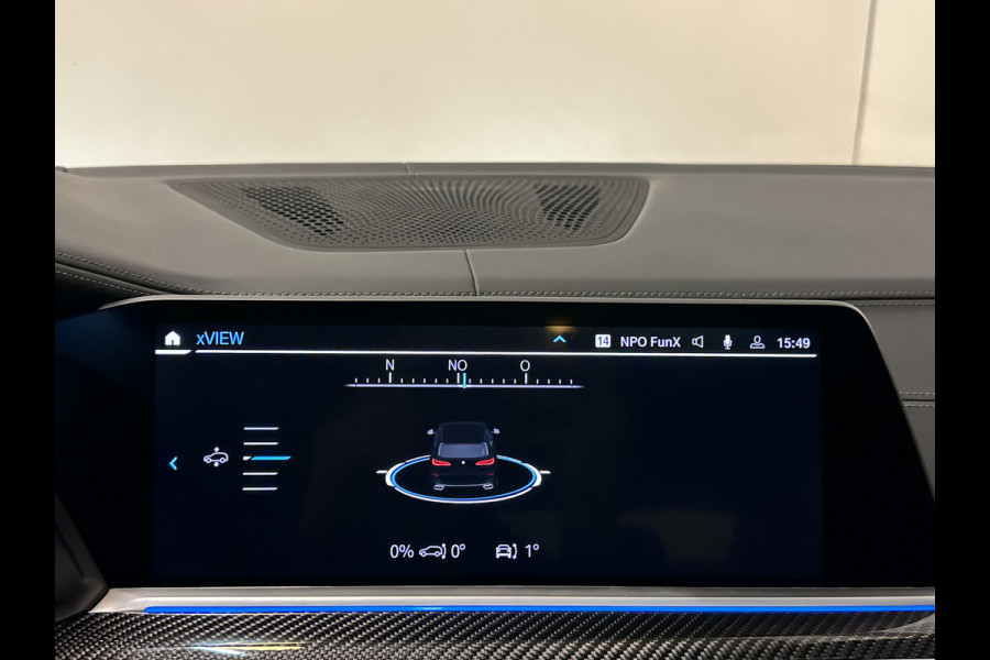 BMW X5 45e | M Sportseats | Frozen Black | Carbon | 360 Camera | Skylounce | ACC | Stoel Massage & Ventilatie | Indiv. Leder | Laser-LE Softclose | Achterasbesturing | Glasapplicatie | Displaykey | Stuur en achterbank verwarming | TH | 4-Zone | Isolatieglas | 22" | Bovag garantie.