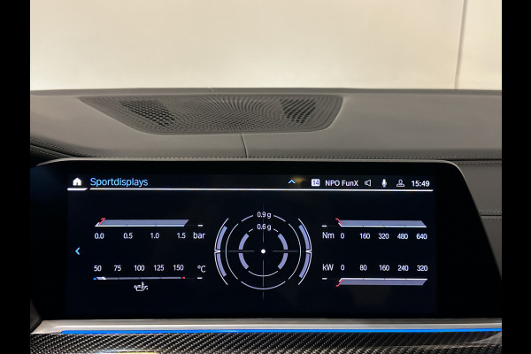 BMW X5 45e | M Sportseats | Frozen Black | Carbon | 360 Camera | Skylounce | ACC | Stoel Massage & Ventilatie | Indiv. Leder | Laser-LE Softclose | Achterasbesturing | Glasapplicatie | Displaykey | Stuur en achterbank verwarming | TH | 4-Zone | Isolatieglas | 22" | Bovag garantie.