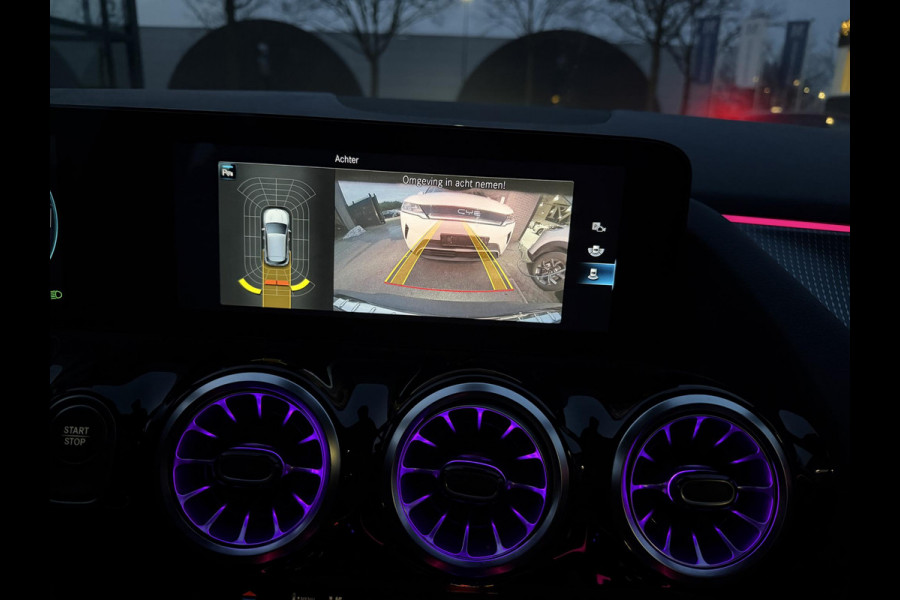 Mercedes-Benz EQA 250 Business Solution Luxury 67 kWh | SOH 96% | Ambilight | Elektr. achterklep | Stoelverwarming | Camera | Origineel Nederlandse auto | NAP | 12 mnd BOVAG garantie