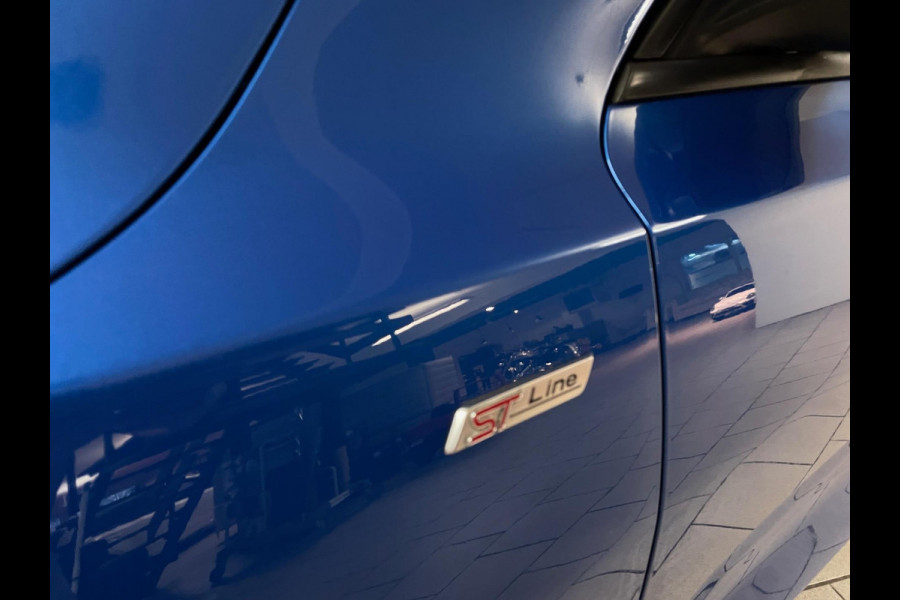 Ford FOCUS Wagon 1.0 EcoBoost Hybrid ST Line X Business AIRCO NAVI CRUISE CAMERA ELEK KLEP STOELVERW VELGEN NIEUWSTAAT