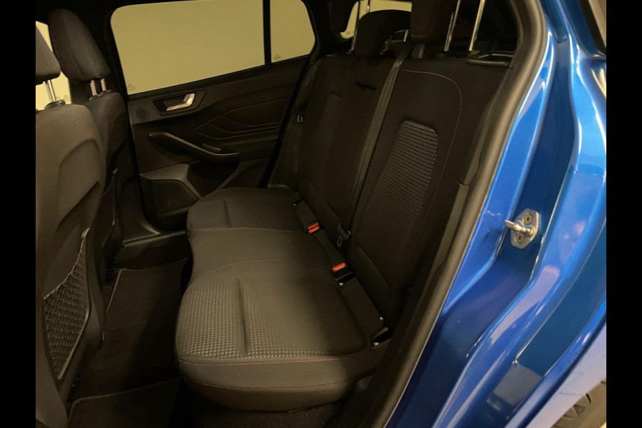 Ford FOCUS Wagon 1.0 EcoBoost Hybrid ST Line X Business AIRCO NAVI CRUISE CAMERA ELEK KLEP STOELVERW VELGEN NIEUWSTAAT