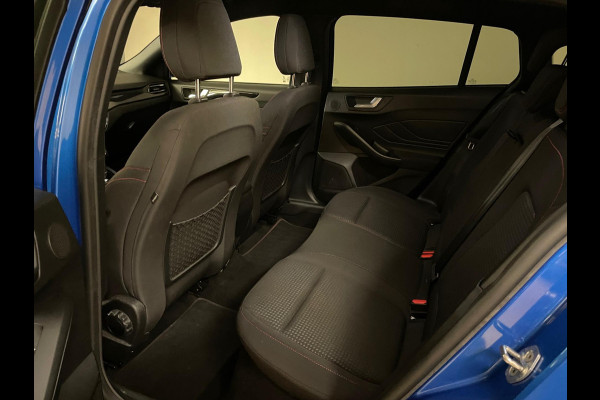 Ford FOCUS Wagon 1.0 EcoBoost Hybrid ST Line X Business AIRCO NAVI CRUISE CAMERA ELEK KLEP STOELVERW VELGEN NIEUWSTAAT