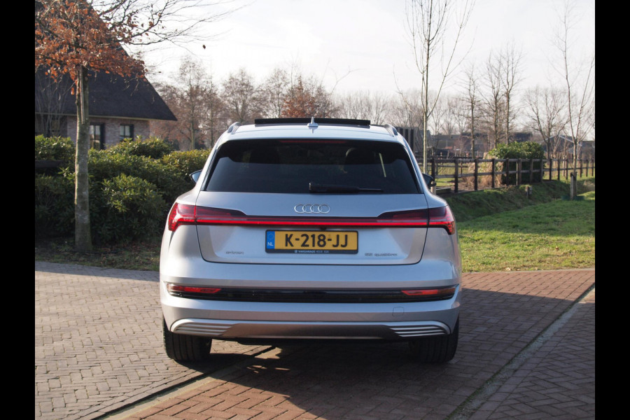 Audi e-tron 55 quattro Business edition Plus 95 kWh | SOH 96% | Panoramadak | Camera | Apple Carplay | Cruise Control |