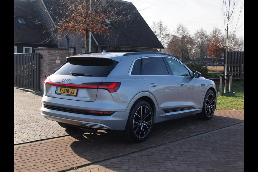 Audi e-tron 55 quattro Business edition Plus 95 kWh | SOH 96% | Panoramadak | Camera | Apple Carplay | Cruise Control |