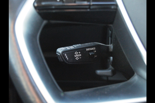 Audi e-tron 55 quattro Business edition Plus 95 kWh | SOH 96% | Panoramadak | Camera | Apple Carplay | Cruise Control |