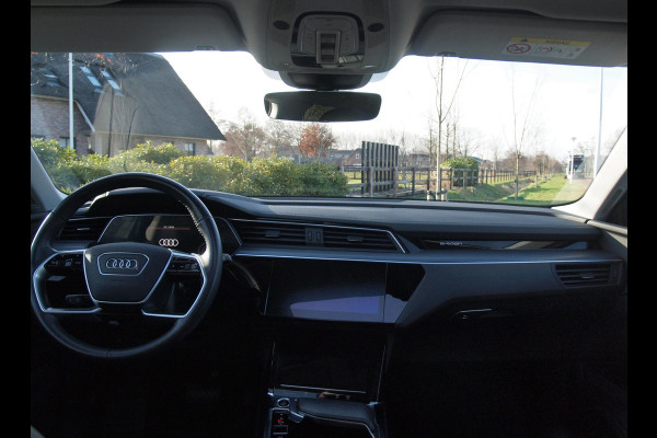 Audi e-tron 55 quattro Business edition Plus 95 kWh | SOH 96% | Panoramadak | Camera | Apple Carplay | Cruise Control |