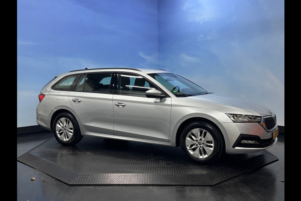 Škoda Octavia Combi 1.0 e-TSI Ambition Navi | Clima | Cruise | PDC | Trekhaak