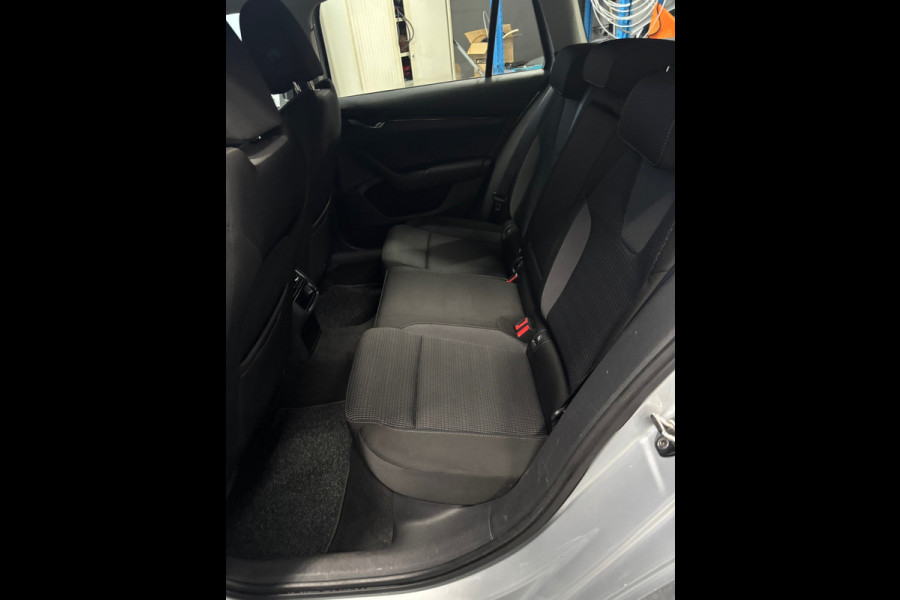 Škoda Octavia Combi 1.0 e-TSI Ambition Navi | Clima | Cruise | PDC | Trekhaak