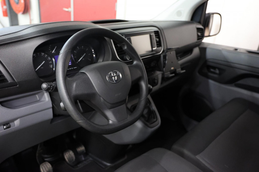 Toyota ProAce Worker 2.0 D-4D L2H1 2500KG TREKVERMOGEN