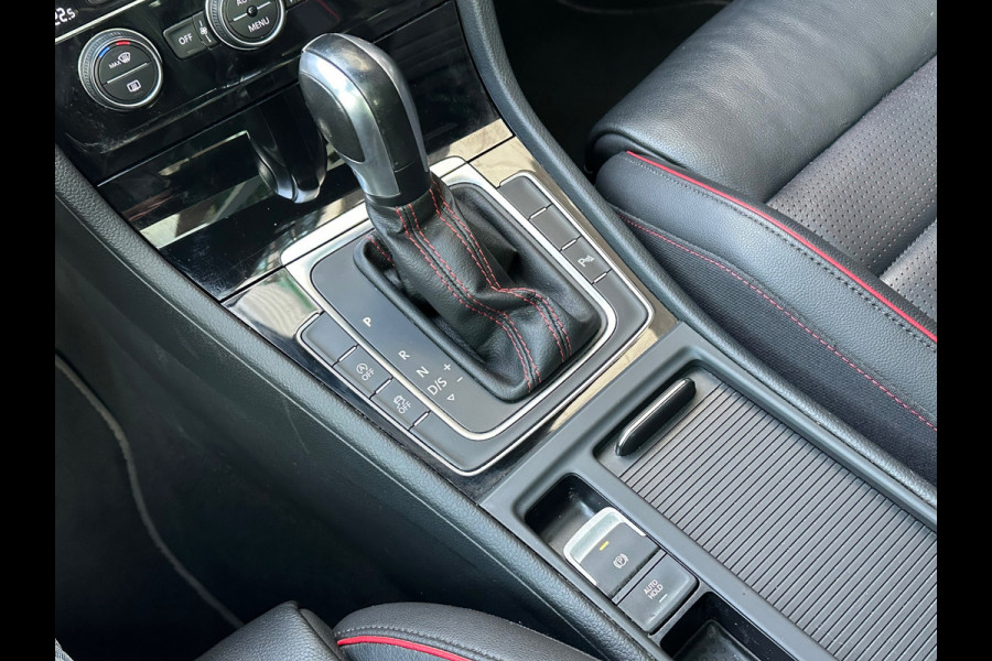 Volkswagen Golf 2.0 TSI GTI Performance Aut Leer Navi Pano