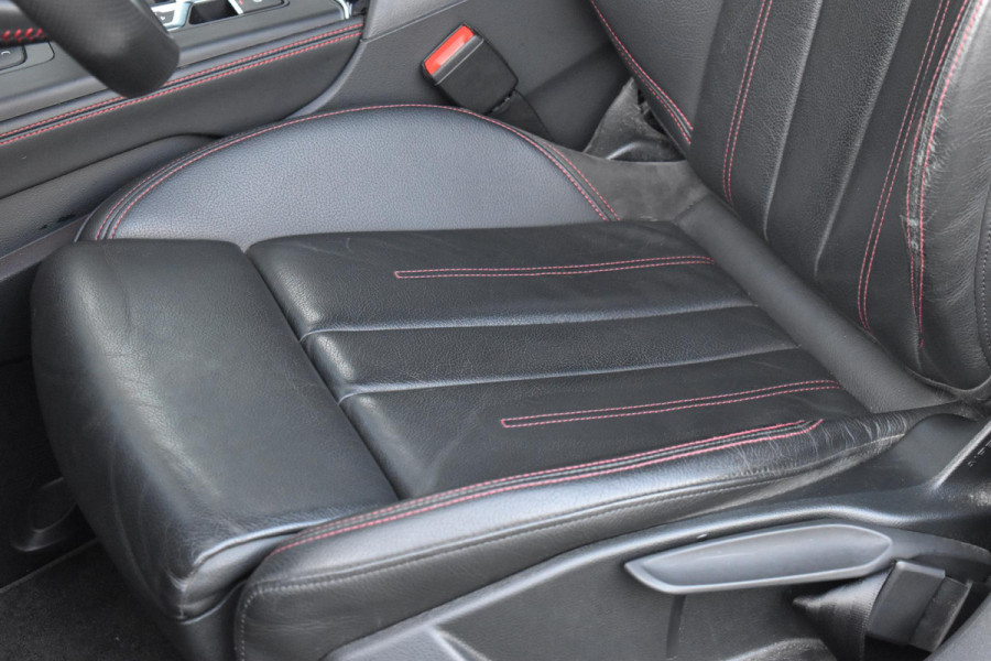 Audi A4 Avant 2.0 TFSI MHEV Sport S line black edition 3x S-line Keyless Leder Matrix