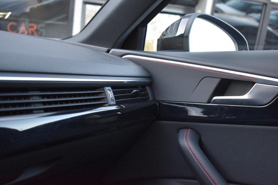 Audi A4 Avant 2.0 TFSI MHEV Sport S line black edition 3x S-line Keyless Leder Matrix