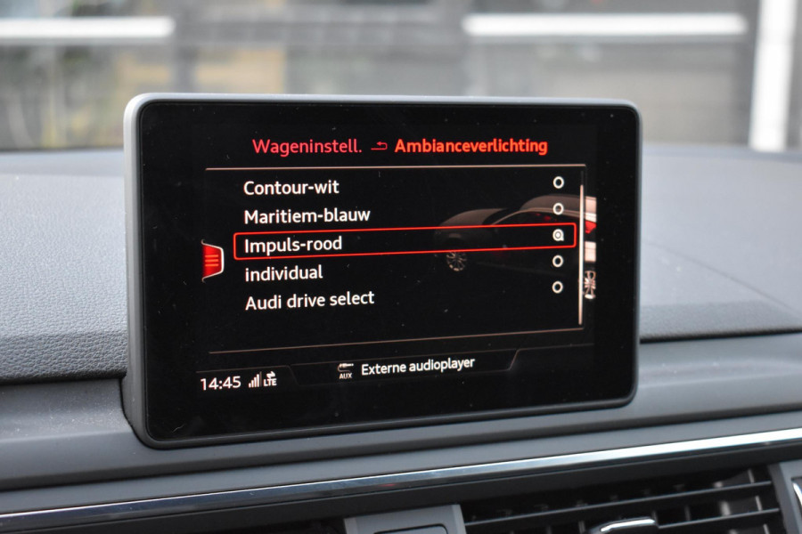 Audi A4 Avant 2.0 TFSI MHEV Sport S line black edition 3x S-line Keyless Leder Matrix