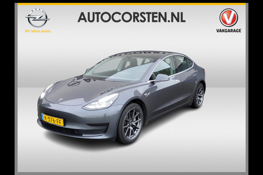 Tesla Model 3 ** GERESERVEERD** RWD SR plus 325PK SOH 91% Trekhaak Lmv 18" AutoPilot FSD Leder Panoramadak Adaptive-Cruise Camera's Elektr.-Stuur+Stoelen+Spiege Navi LED Comfortstoelen ACC DAB Voorverwarmen interieur via App Keyless One-Pedal-Drive Origineel Nederlandse Auto 1.000KG Trekgewicht