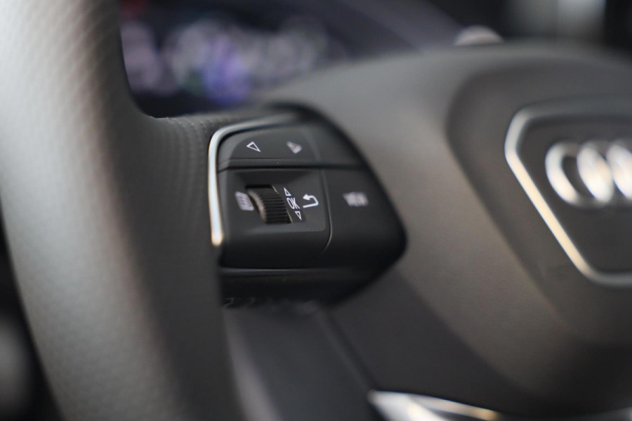 Audi Q5 Sportback 55 TFSI e Quattro SQ5 Look / FACELIFT / Carbon / Digital Cockpit / Dode Hoek / Lane Assist / Open Pano / 21 Inch