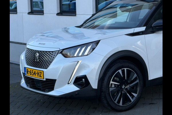 Peugeot e-2008 EV GT 50 kWh, elect. te openen panoramadak, achteruitrijcamera, 1/2 lederen sportinterieur, 17 inch, adaptief cruis