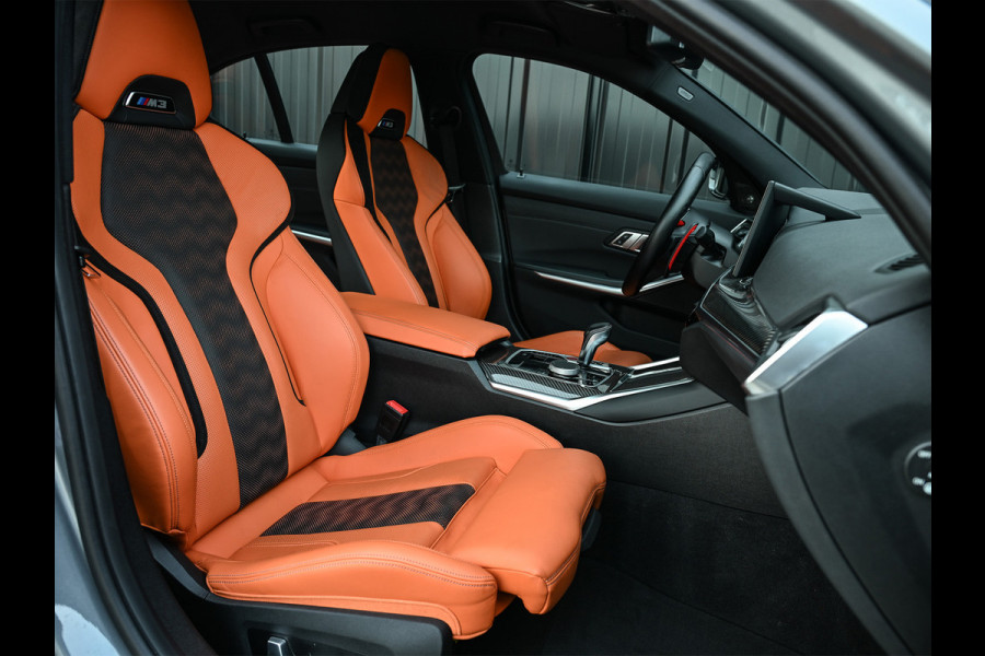 BMW 3 Serie M3 xDrive Competition · NL Auto · Harman Kardon · Memory seats · Carbon interieur delen · Ambiance sfeer verlichting