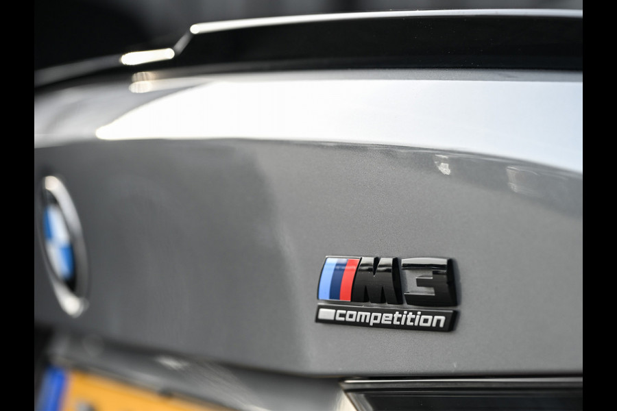 BMW 3 Serie M3 xDrive Competition · NL Auto · Harman Kardon · Memory seats · Carbon interieur delen · Ambiance sfeer verlichting