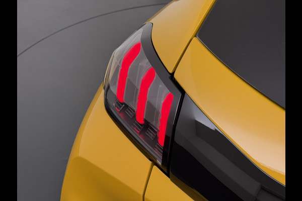 Peugeot e-208 EV Allure Première 50kWh SOH 89% Navi Ecc Stoelverwarming 360°Camera Apple Carplay Android Auto Cruise Control Pdc Led Lmv 16" Privacy Glas DAB+ Keyless Rijstrooksensor 1e Eigenaar Origineel Nederlandse Auto Dealeronderhouden