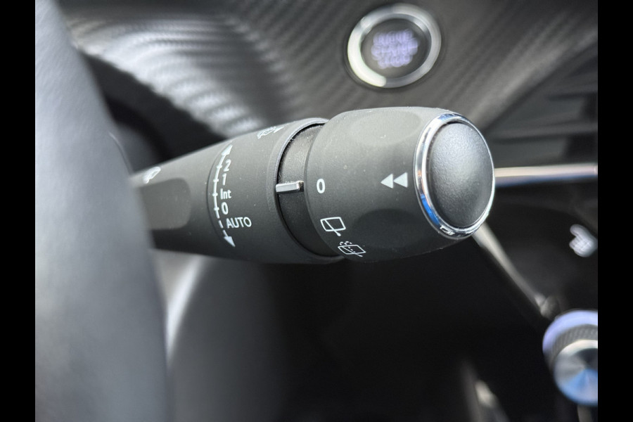 Peugeot e-208 EV Allure Première 50kWh SOH 89% Navi Ecc Stoelverwarming 360°Camera Apple Carplay Android Auto Cruise Control Pdc Led Lmv 16" Privacy Glas DAB+ Keyless Rijstrooksensor 1e Eigenaar Origineel Nederlandse Auto Dealeronderhouden