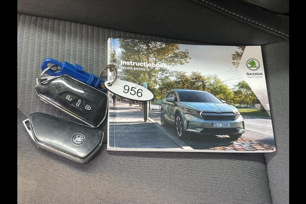 Škoda ENYAQ iV 60 Airco ECC Navi Wireless Carplay Sportpack Adaptive Cruise Control Trekhaak PDC Full LED 19" Velgen Ambient light