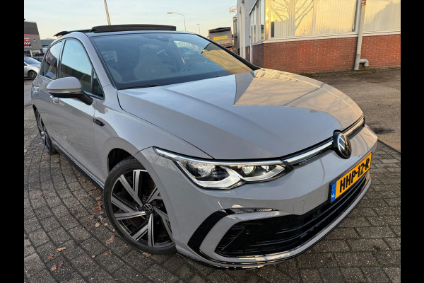 Volkswagen Golf 1.5 eTSI 2024 FACE-LIFT R-LINE DSG PANO ACC LEDER ALCANTARA