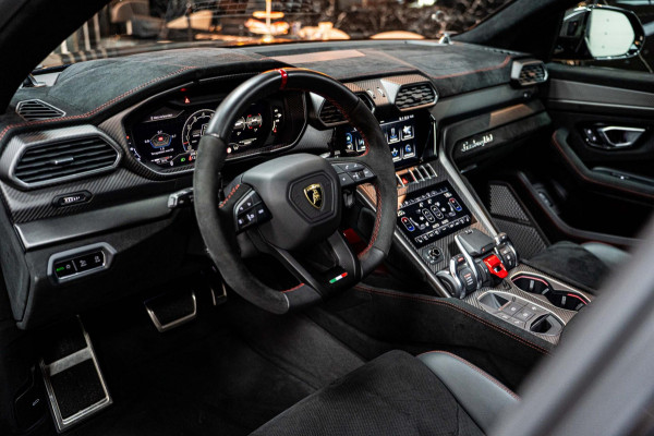 Lamborghini Urus Performante FULLCARBON|AKRA|B&O|PANO