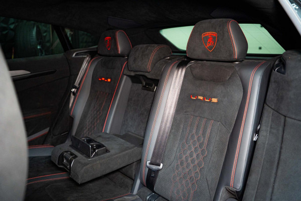 Lamborghini Urus Performante FULLCARBON|AKRA|B&O|PANO