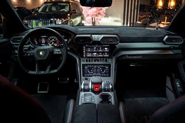 Lamborghini Urus Performante FULLCARBON|AKRA|B&O|PANO