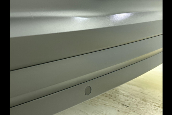 Volkswagen ID.4 Business 77 kWh Navigatie Apple Carplay/Android Auto Camera Parkeersensoren Adaptive Cruise Control Stoel- en stuurverwarming Full Led Climate Control