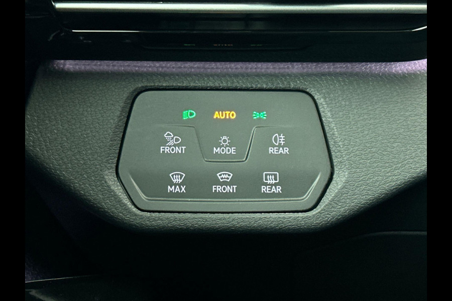 Volkswagen ID.4 Business 77 kWh Navigatie Apple Carplay/Android Auto Camera Parkeersensoren Adaptive Cruise Control Stoel- en stuurverwarming Full Led Climate Control