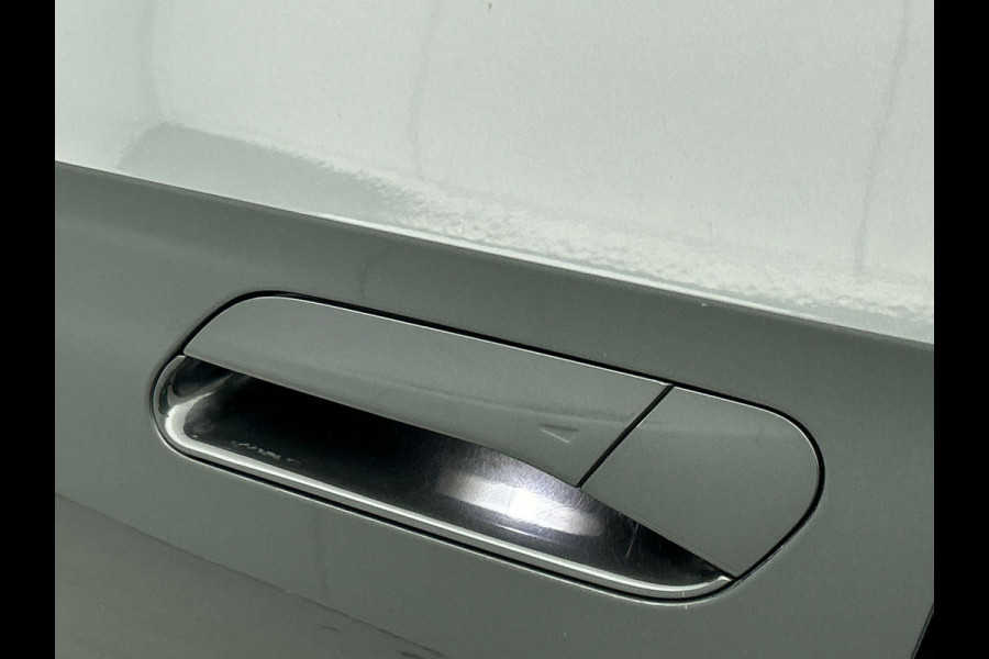 Volkswagen ID.4 Business 77 kWh Navigatie Apple Carplay/Android Auto Camera Parkeersensoren Adaptive Cruise Control Stoel- en stuurverwarming Full Led Climate Control