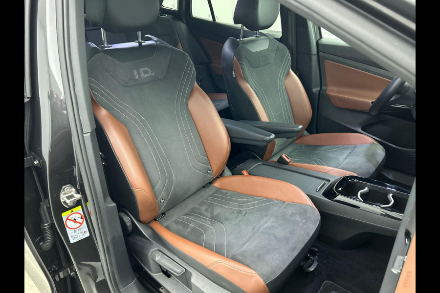 Volkswagen ID.4 Business 77 kWh Navigatie Apple Carplay/Android Auto Camera Parkeersensoren Adaptive Cruise Control Stoel- en stuurverwarming Full Led Climate Control
