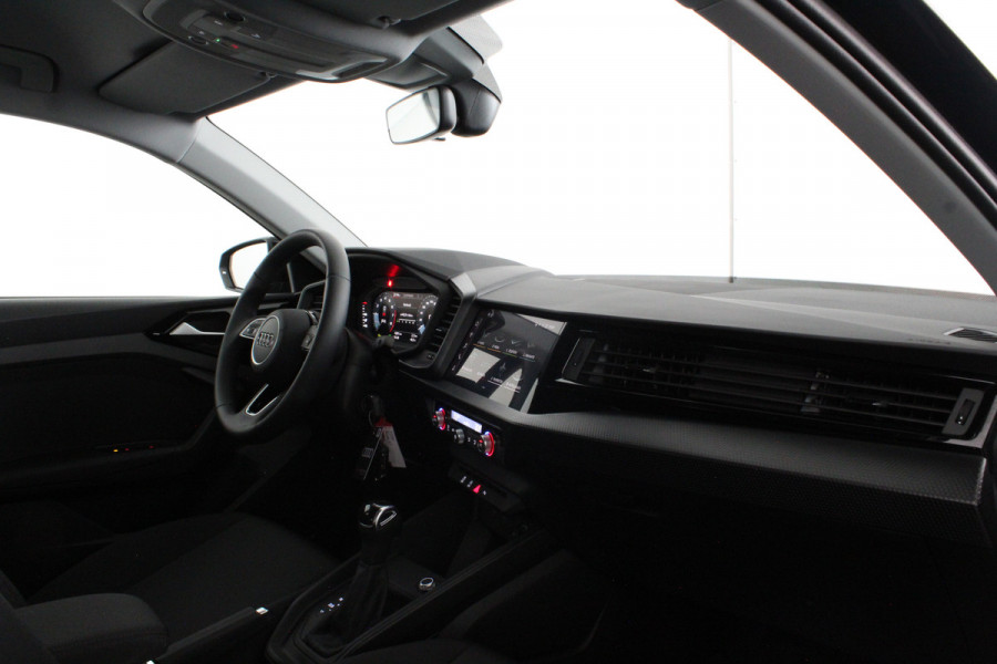 Audi A1 Sportback 30 TFSI Pro Line Automaat/116pk/Navigatie/Mythos Black Metallic/Parkeersensoren/16 inch velgen