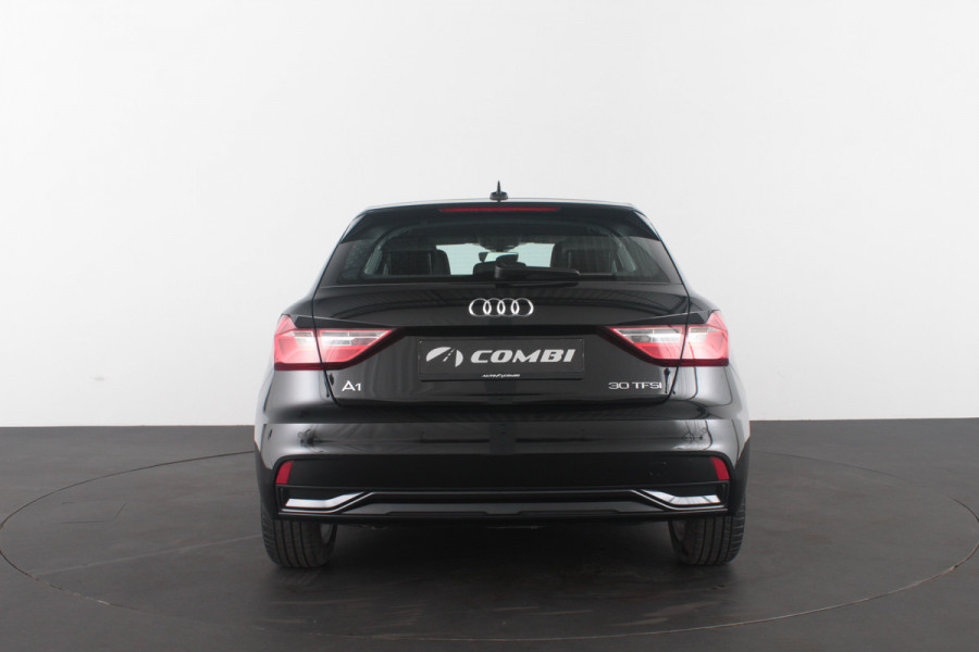 Audi A1 Sportback 30 TFSI Pro Line Automaat/116pk/Navigatie/Mythos Black Metallic/Parkeersensoren/16 inch velgen