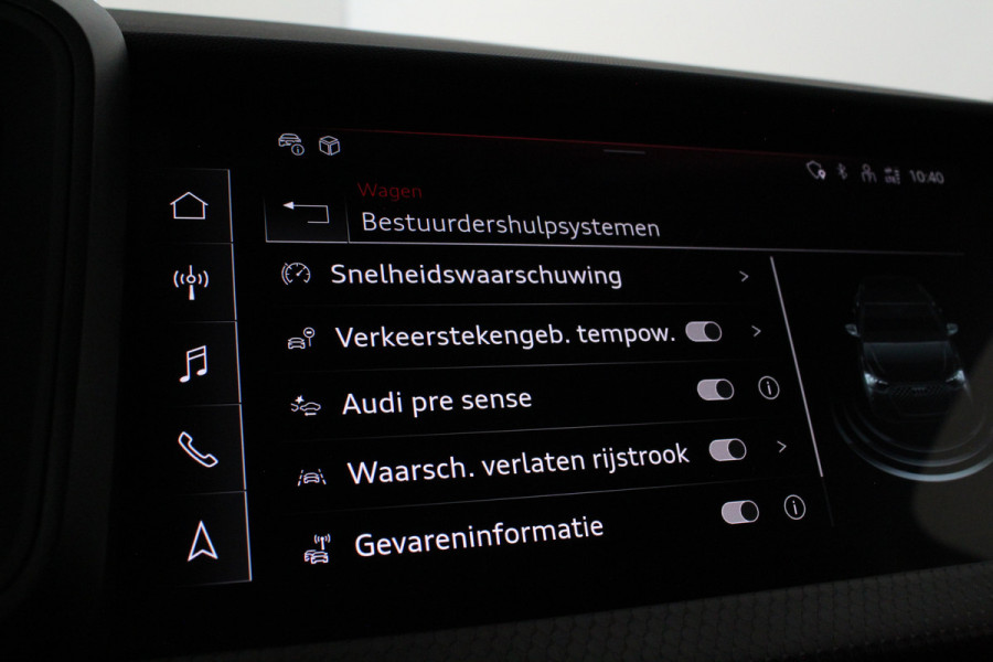 Audi A1 Sportback 30 TFSI Pro Line Automaat/116pk/Navigatie/Mythos Black Metallic/Parkeersensoren/16 inch velgen