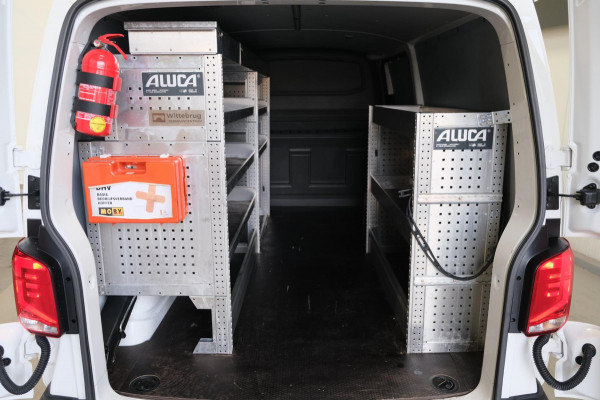 Volkswagen Transporter 2.0 TDI L2H3 28 Comfortline - N.A.P. Airco, Cruise, Navi, PDC, Trekhaak.