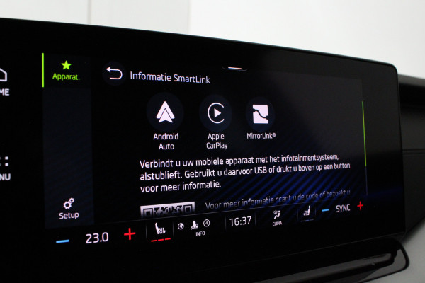 Škoda Octavia Combi 1.0 TSI Business > Trekhaak/Achteruitrijcamera/Stoelverwarming/Parkeerhulp voor en achter