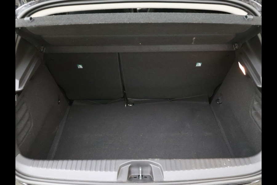 Renault Clio TCe 90PK evolution | CLIMAT CONTROL | WINTERPACK | CARPLAY | KEYLESS | PACK COMFORT | Carselexy