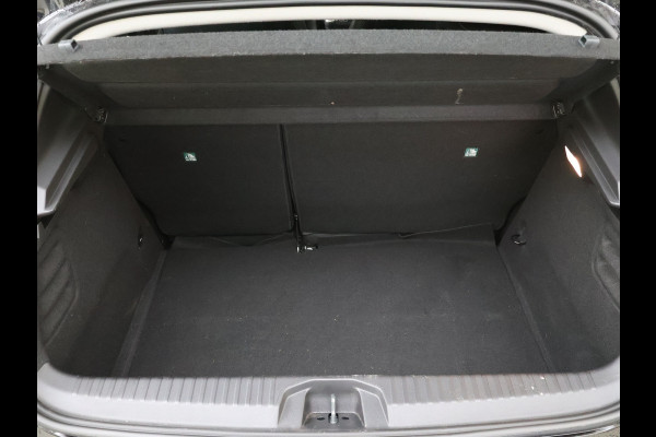 Renault Clio TCe 90PK evolution | CLIMAT CONTROL | WINTERPACK | CARPLAY | KEYLESS | PACK COMFORT | Carselexy