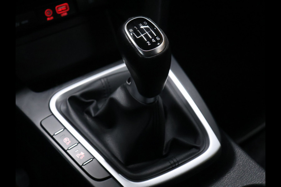 Kia Ceed 1.0 T-GDi DynamicLine [6-BAK, APPLE CARPLAY, ANDROID, CAMERA, LANE ASSIST, CRUISE, CLIMATE, NAVIGATIE, NIEUWSTAAT]